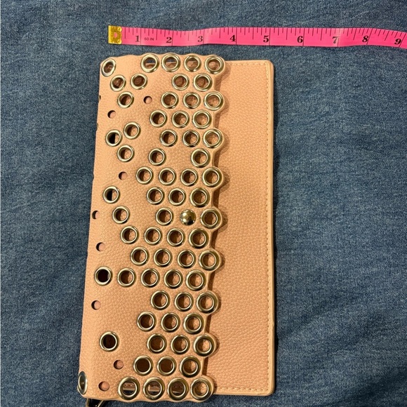 Sondra Roberts Squared grommet wristlet bag pale pink - Picture 4 of 6